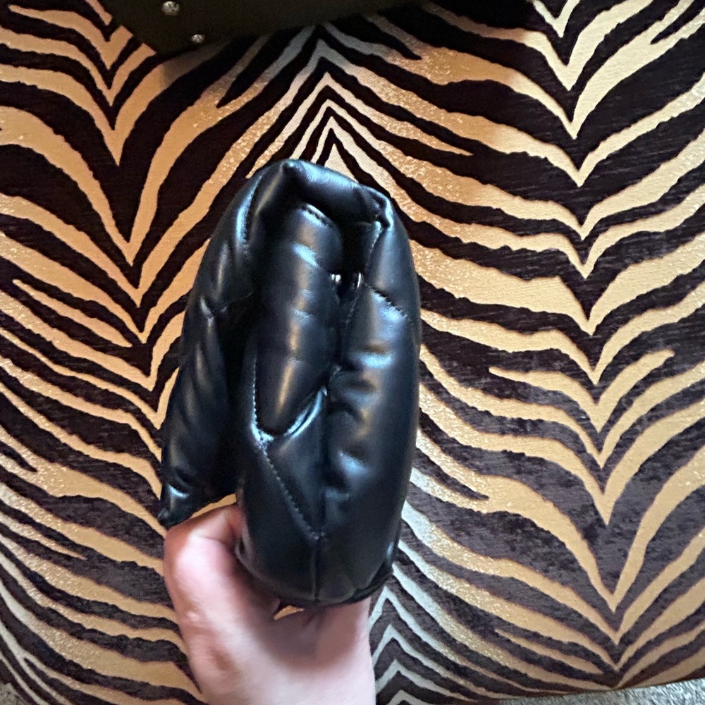 Balenciaga puffer clutch - Picture 5 of 6